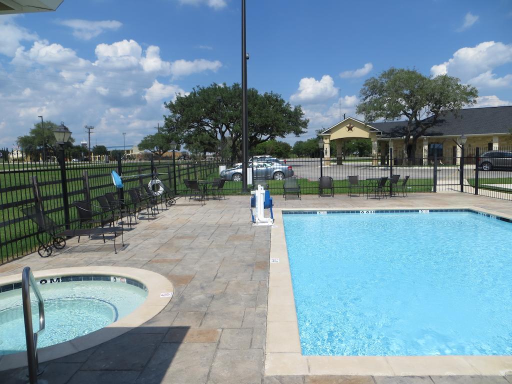 Hotel Texas Cuero 外观 照片